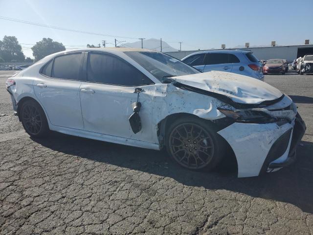 4T1G11AK5PU139752 - 2023 TOYOTA CAMRY SE NIGHT SHADE WHITE photo 4