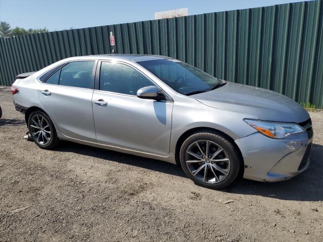 4T1BF1FK8FU932305 - 2015 TOYOTA CAMRY LE SILVER photo 4