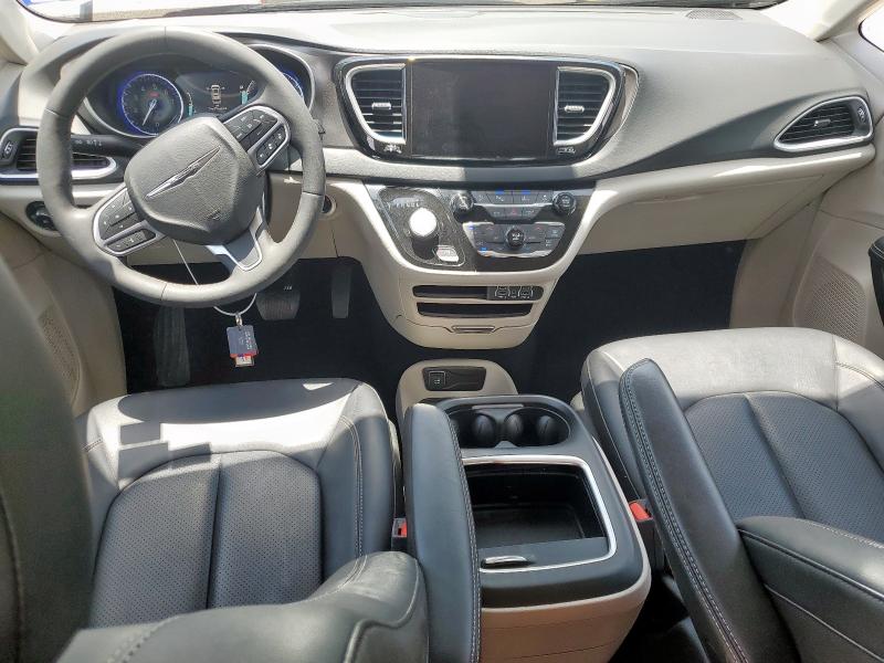 2C4RC1BG1RR132203 - 2024 CHRYSLER PACIFICA TOURING L SILVER photo 8