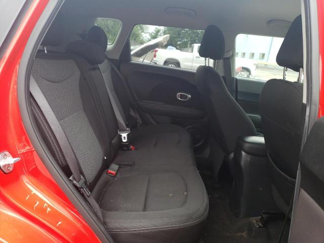 KNDJP3A58J7558800 - 2018 KIA SOUL + RED photo 10