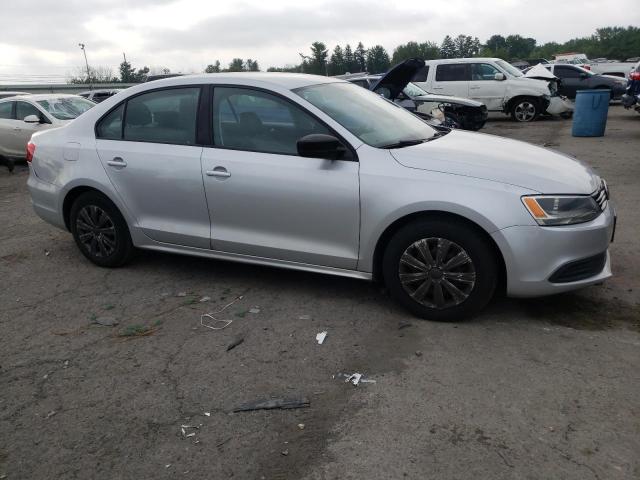 3VW2K7AJ7EM217825 - 2014 VOLKSWAGEN JETTA BASE 银色 照片 4