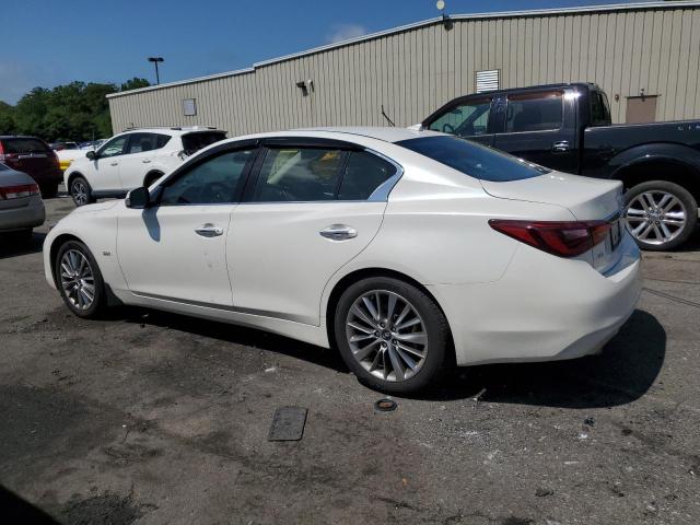 JN1EV7AR9JM440230 - 2018 INFINITI Q50 LUXE WHITE photo 2