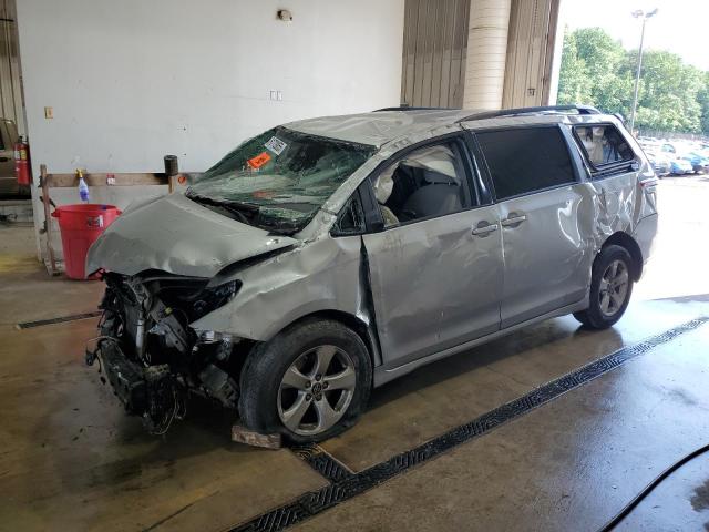 2020 TOYOTA SIENNA LE, null