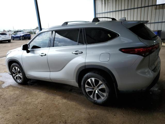 5TDGZRBH6LS514111 - 2020 TOYOTA HIGHLANDER XLE Argent photo 2