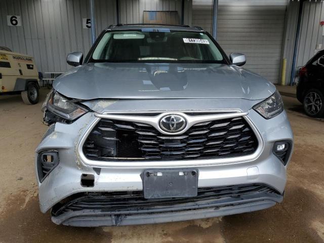 5TDGZRBH6LS514111 - 2020 TOYOTA HIGHLANDER XLE Argent photo 5