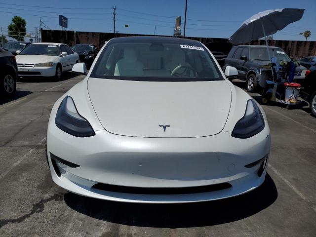 5YJ3E1EA8NF118411 - 2022 TESLA MODEL 3 WHITE photo 5