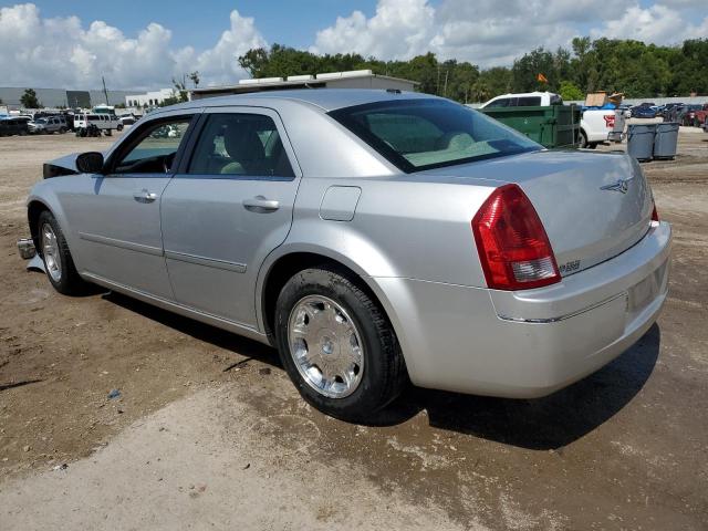 2C3KA53G56H498829 - 2006 CHRYSLER 300 TOURING SILVER photo 2