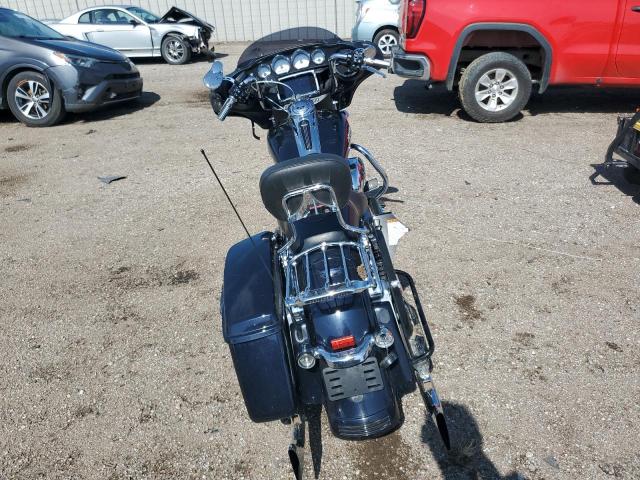 1HD1KBC13KB637937 - 2019 HARLEY-DAVIDSON FLHX BLACK photo 4