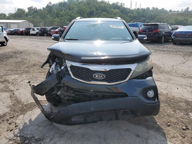 5XYKTCA62DG311739 - 2013 KIA SORENTO LX BLUE photo 5