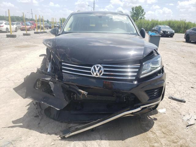 WVGEF9BP3FD005550 - 2015 VOLKSWAGEN TOUAREG V6 BLACK photo 5