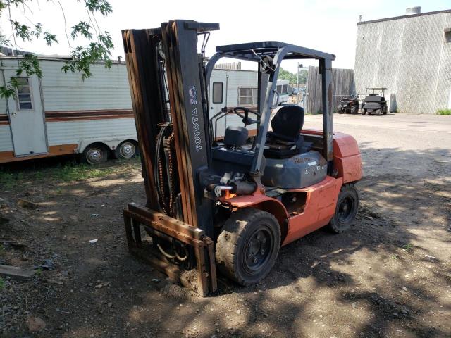 71017 - 2011 TOYOTA FORKLIFT წითელი ფოტო 2