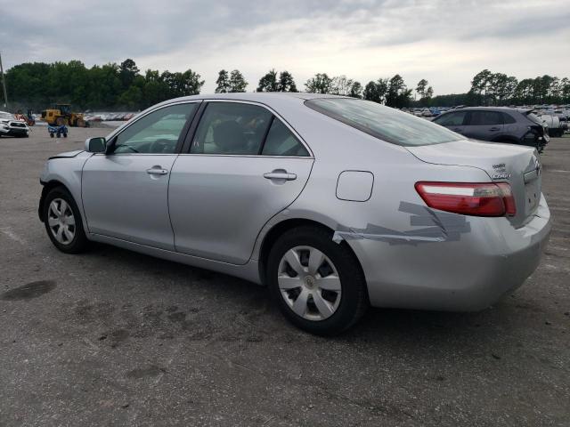 4T1BE46K17U598527 - 2007 TOYOTA CAMRY CE SILVER photo 2