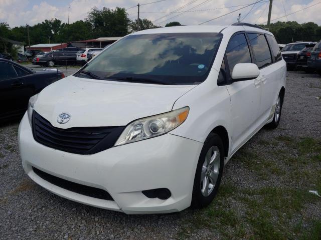 5TDKK3DC4CS194414 - 2012 TOYOTA SIENNA LE WHITE photo 2