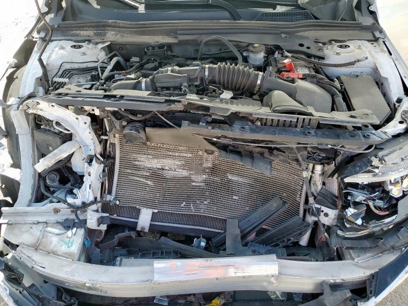 1HGCV1F4XJA209242 - 2018 HONDA ACCORD EX WHITE photo 11