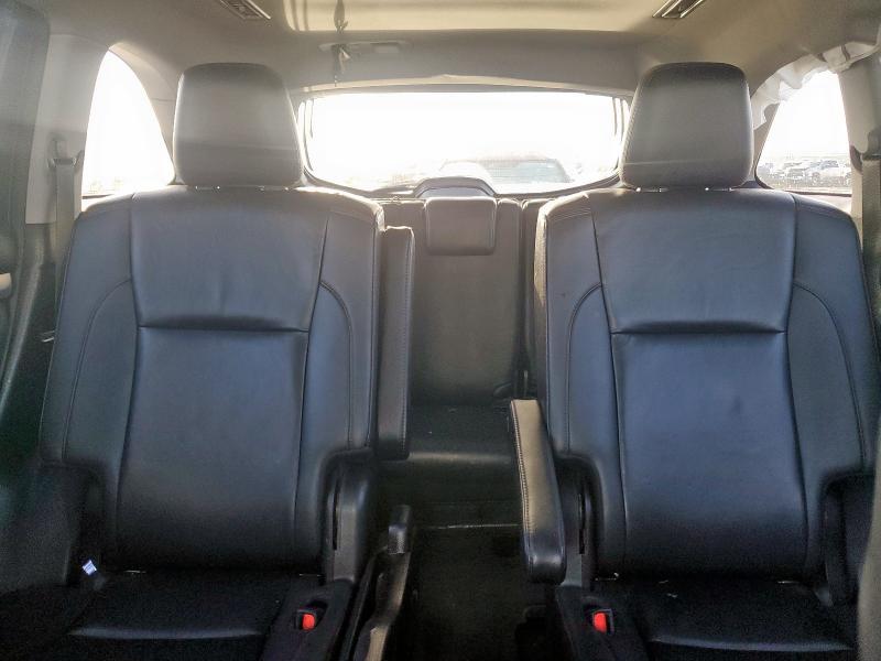 5TDKZRFH6KS557561 - 2019 TOYOTA HIGHLANDER SE თეთრი ფოტო 10