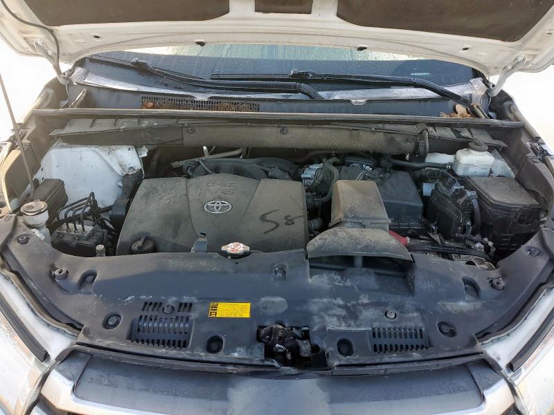 5TDKZRFH6KS557561 - 2019 TOYOTA HIGHLANDER SE თეთრი ფოტო 12
