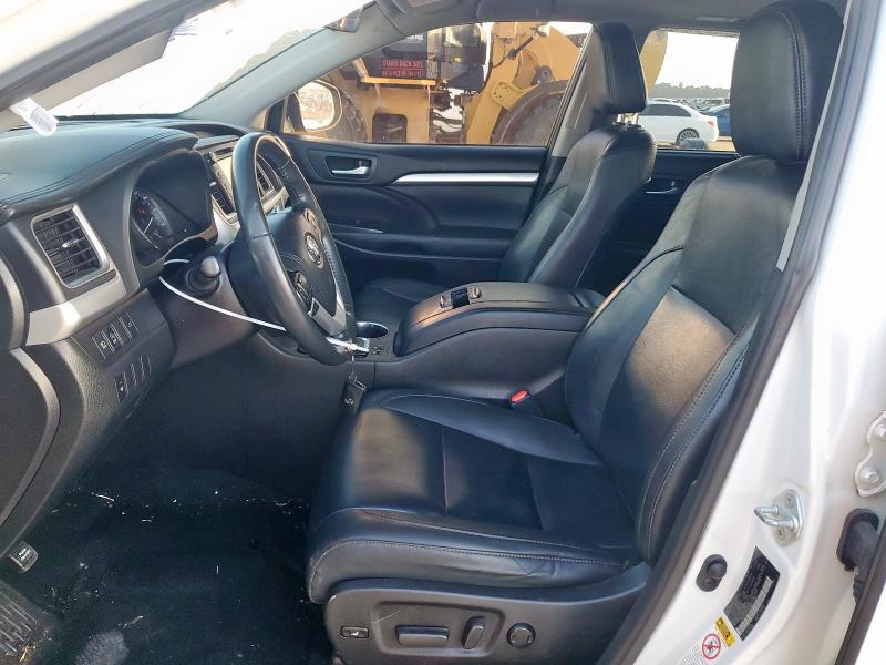 5TDKZRFH6KS557561 - 2019 TOYOTA HIGHLANDER SE თეთრი ფოტო 7