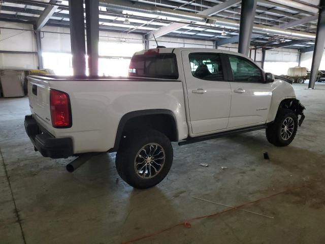 1GCPTEE16M1119711 - 2021 CHEVROLET COLORADO ZR2 WHITE photo 3