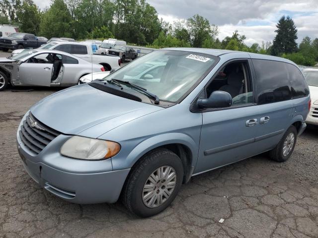 2005 CHRYSLER TOWN & COU, 