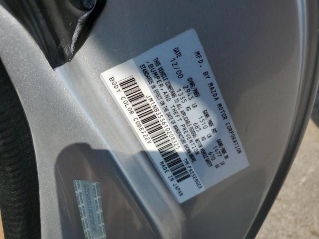 JM1NB353610208325 - 2001 MAZDA MX-5 MIATA BASE SILVER photo 12