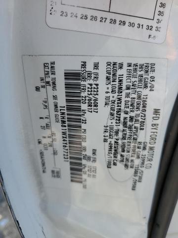 1LNHM81WX4Y677231 - 2004 LINCOLN TOWN CAR EXECUTIVE WHITE photo 12