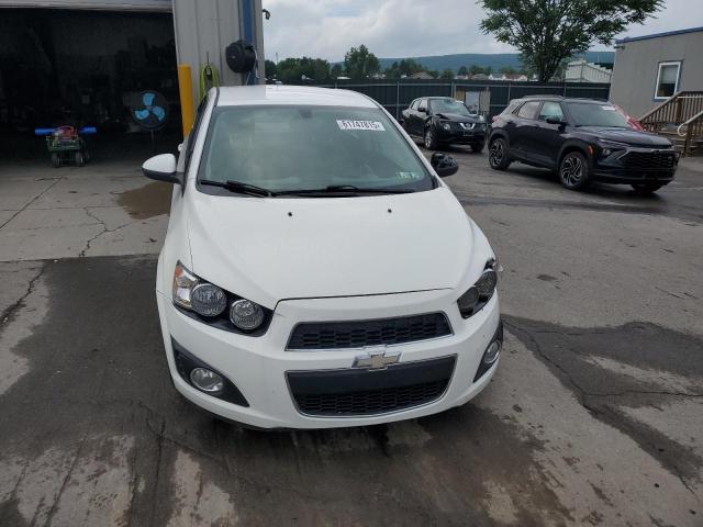 1G1JA5SG0G4111801 - 2016 CHEVROLET SONIC LS WHITE photo 5