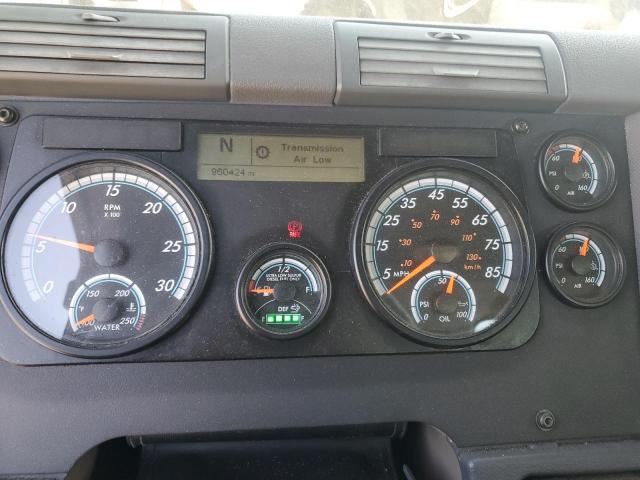 1FUJGEDR8HLHZ7996 - 2017 FREIGHTLINER CASCADIA 1 BLACK photo 8