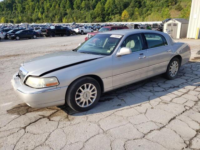 2006 LINCOLN TOWN CAR SIGNATURE, 