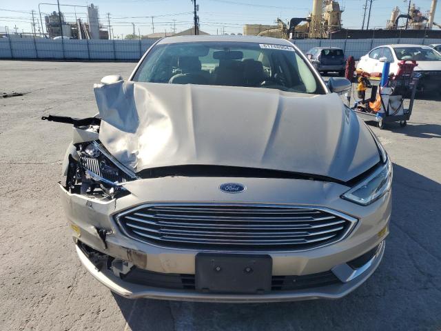 3FA6P0PU8JR274603 - 2018 FORD FUSION SE PHEV BEIGE photo 5