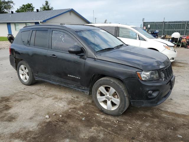 1C4NJDEB6HD121589 - 2017 JEEP COMPASS LATITUDE BLACK photo 4