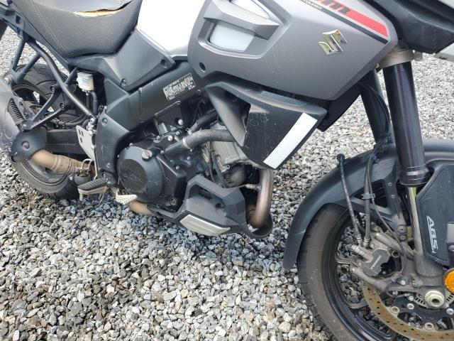 JS1VU51AXJ2100055 - 2018 SUZUKI DL1000 A TWO TONE photo 7