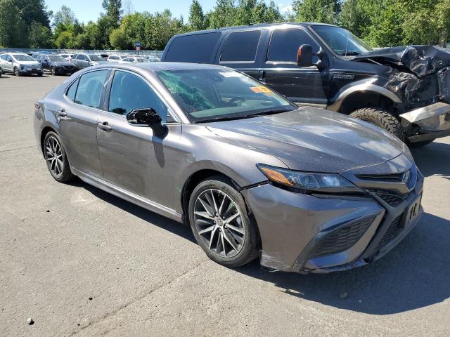 4T1G31AK3PU613997 - 2023 TOYOTA CAMRY SE NIGHT SHADE GRAY photo 4