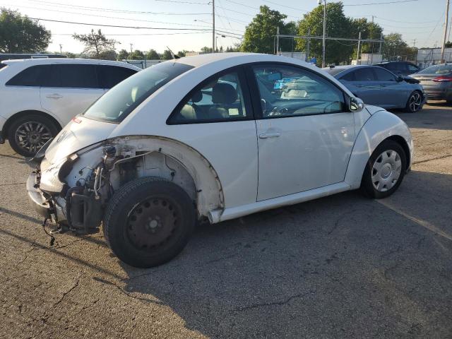 3VWPW3AG7AM014628 - 2010 VOLKSWAGEN NEW BEETLE WHITE photo 3