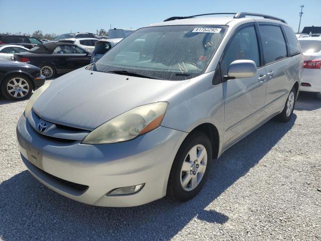 5TDZA22C76S530737 - 2006 TOYOTA SIENNA XLE SILVER photo 2