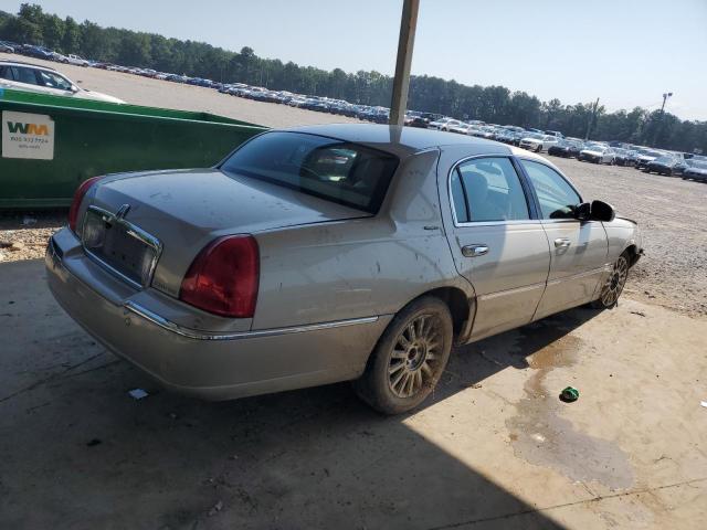 1LNHM81W74Y635261 - 2004 LINCOLN TOWN CAR EXECUTIVE Braun Foto 3