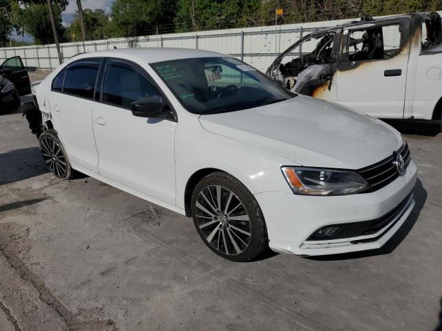 3VWD17AJ6GM297228 - 2016 VOLKSWAGEN JETTA SPORT WHITE photo 4