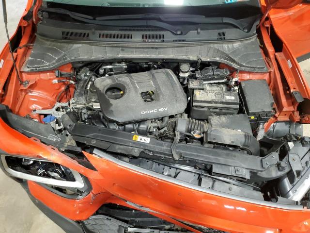 KM8K1CAA5KU365098 - 2019 HYUNDAI KONA SE ORANGE photo 11