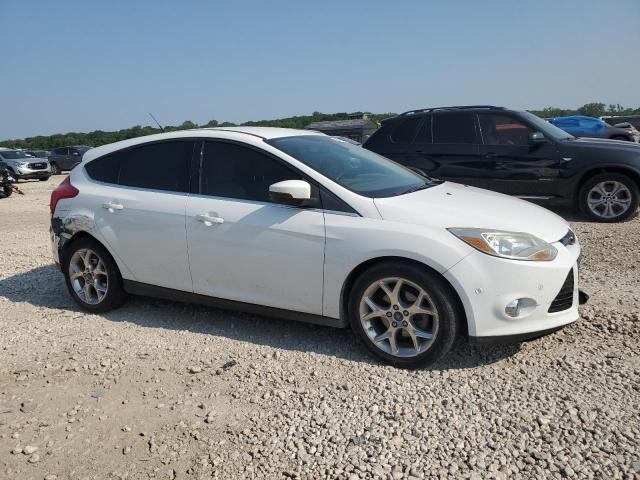 1FAHP3M22CL452892 - 2012 FORD FOCUS SEL WHITE photo 4