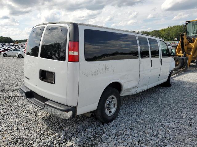 1GAZGPFP6J1233644 - 2018 CHEVROLET EXPRESS G3 LT WHITE photo 3