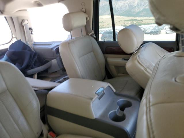 5LMFU28R54LJ29068 - 2004 LINCOLN NAVIGATOR CREAM photo 10