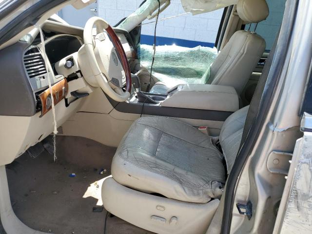 5LMFU28R54LJ29068 - 2004 LINCOLN NAVIGATOR CREAM photo 7