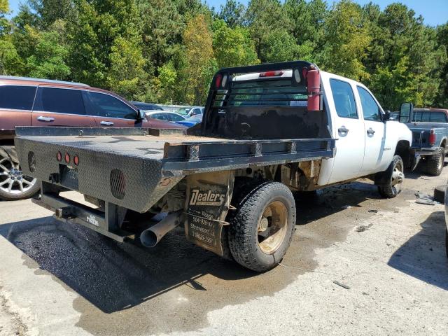 1GBJK33628F190753 - 2008 CHEVROLET SILVERADO K3500 WHITE photo 3