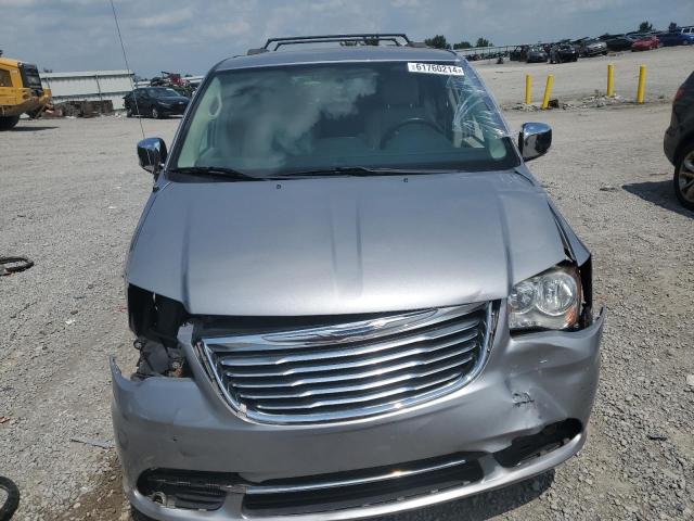 2C4RC1CG4FR554170 - 2015 CHRYSLER TOWN & COU TOURING L SILVER photo 5