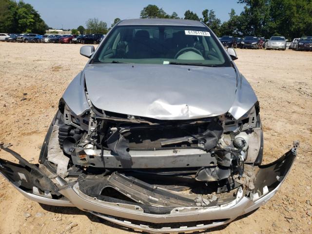 1G1ZC5E04CF198631 - 2012 CHEVROLET MALIBU 1LT SILVER photo 5