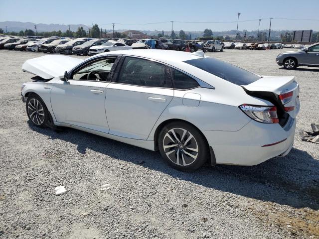 1HGCV3F19JA000852 - 2018 HONDA ACCORD HYBRID WHITE photo 2