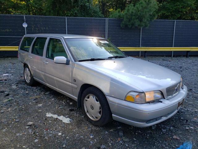 YV1LW55A1X2626496 - 1999 VOLVO V70 SILVER photo 4