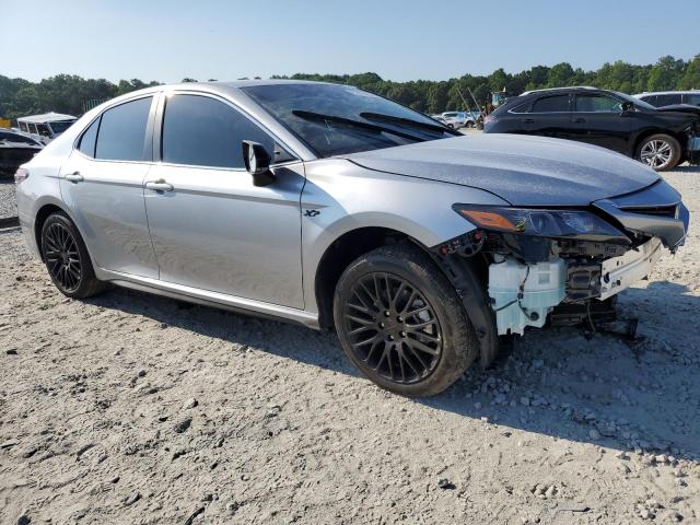 4T1G11AK9RU896480 - 2024 TOYOTA CAMRY SE NIGHT SHADE SILVER photo 4