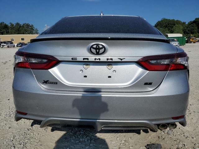 4T1G11AK9RU896480 - 2024 TOYOTA CAMRY SE NIGHT SHADE SILVER photo 6