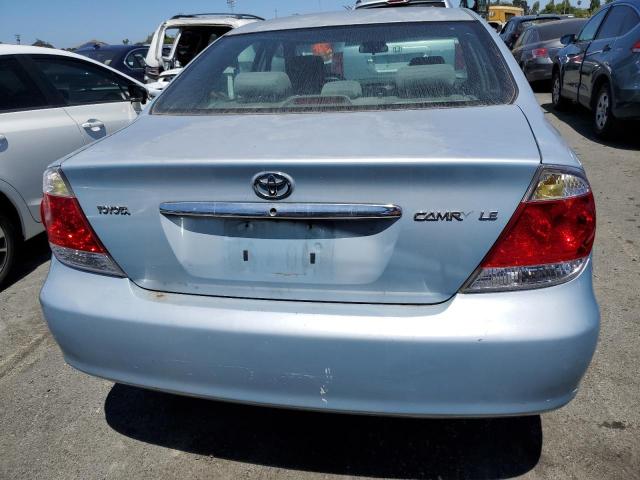 4T1BE32K75U528897 - 2005 TOYOTA CAMRY LE BLUE photo 6