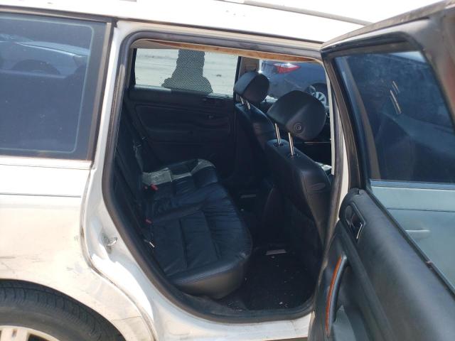 WVWWH63B31E310909 - 2001 VOLKSWAGEN PASSAT GLX WHITE photo 10